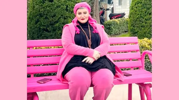 نعیمه نظام دوست: کورتن مصرف کردم پناه بردم به غذا در حال حاضر نعیمه نظام دوست هستم یک چاق بی پول! فکر میکردم پف کردم نگو چاق شدم