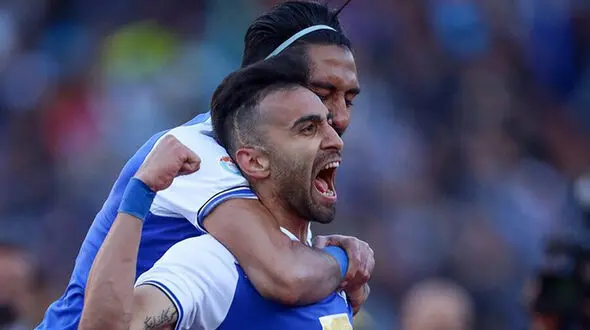 کنایه ارسلان مطهری به مدافع باشگاه پرسپولیس + عکس