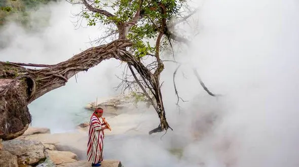 هیچ موجودی جان سالم از این رودخانه به در نمی برد