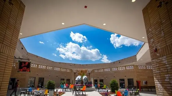 شهرداری اصفهان با ۶۰ عنوان برنامه فرهنگی به استقبال گردشگران نوروزی رفت