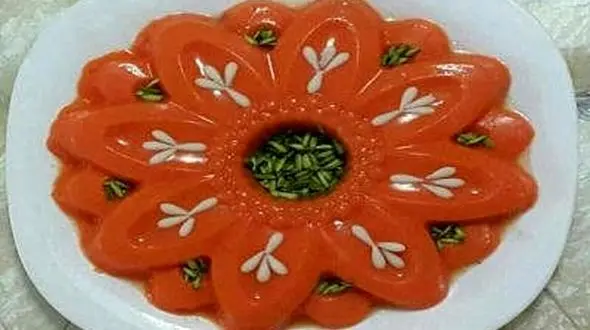 ژله آب هویج دسری برای دورهمی های خانوادگی + دستور تهیه