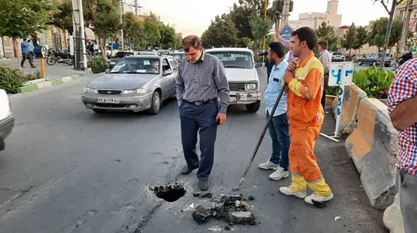 میدان کشاورز دهان باز کرد / فرونشست دوباره در قم + عکس