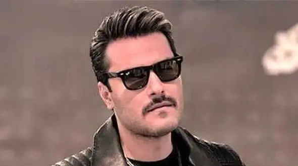 دانلود آهنگ مهدی احمدوند «جاده های اشک» بغض یک شهر را می شکند+متن 