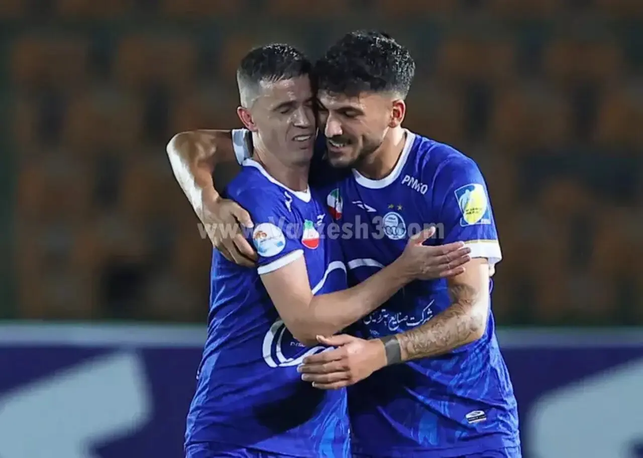 پوشش زنده بازی استقلال و سپاهان؛ استقلال 2 - سپاهان 0