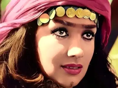 عکس سفر به ایام قدیم | «آرام» بازیگر قبل انقلاب در 62 سالگی داخل ایران /  سال 1394و تغییر چهره اش