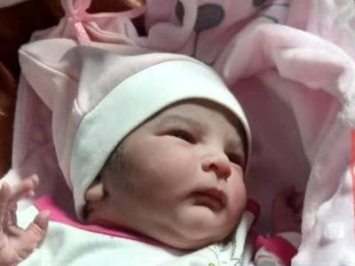 پدر که به آسمان رفت، فاطمه قدم بر زمین گذاشت + عکس دختر شهید چوبداری 