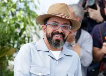 ⁨فرزین محدث: نمی‌دونم چرا عاشق شدن بعد از چهل سالگی اینقدر سخت می‌شه !