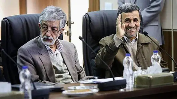 واکنش حدادعادل به ‌بوسیدن دست فرح 