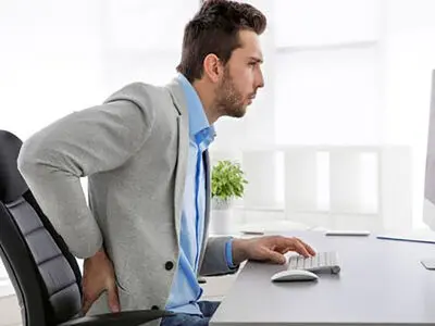 مطالعه بدون آسیب؛ چگونه از چشم و ستون فقرات هنگام درس خواندن محافظت کنیم؟