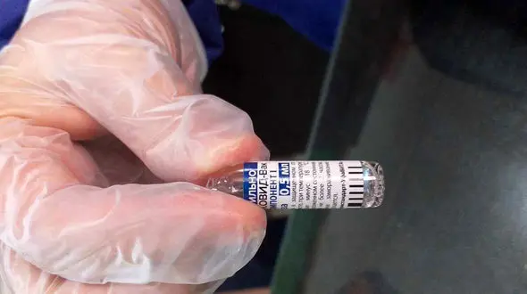 نوبت دوم واکسن کرونا چه عوارضی دارد؟