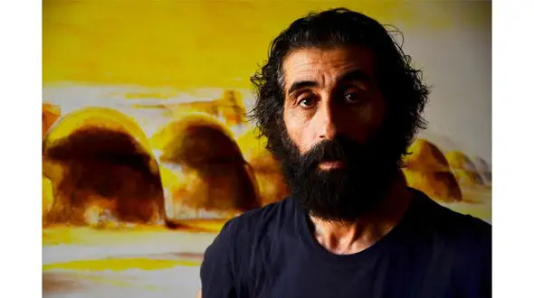 شباهت عجیب کارگردان معروف به سهراب سپهری