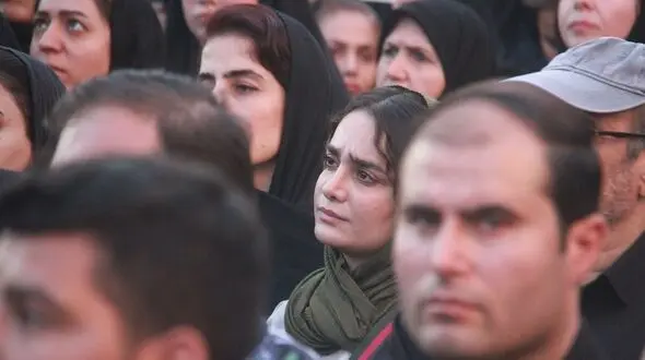 حضور اقشار مختلف کرمانشاه در سومین روز از شهادت امام حسین (ع)/ در زیر خیمه اش همه یک خانواده ایم+گزارش تصویری