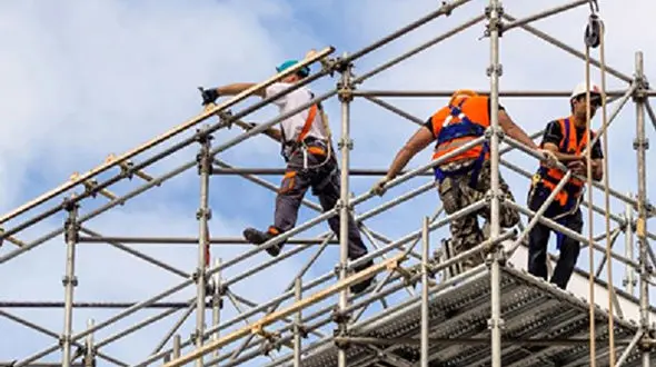 واکنش شهرداری منطقه 9 در خصوص ریز داربست در نزدیکی میدان آزادی + فیلم