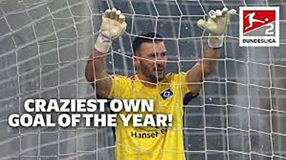 گل بخودی عجیب یک دروازه بان در آلمان/ ضربه با تمام قوا زیر طاق دروازه! + فیلم