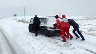 نجات ۵۰ گرفتار در برف 
