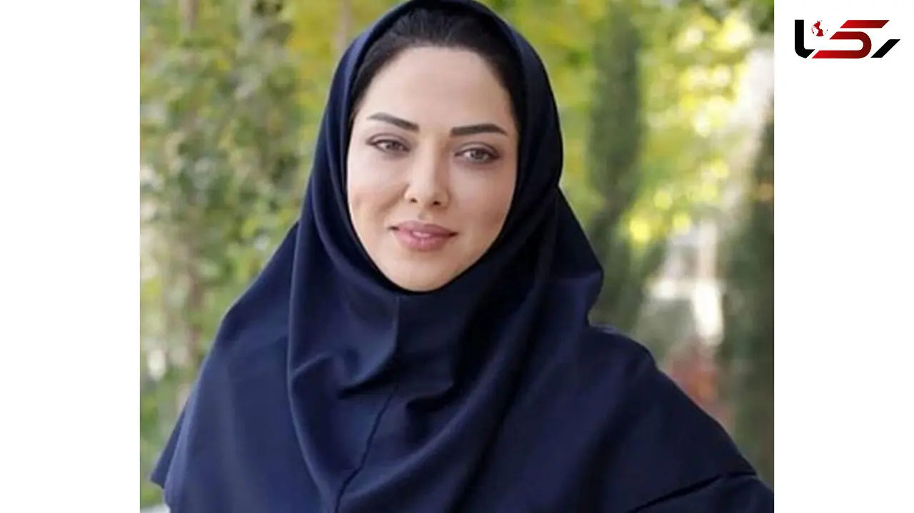 نگاهی به حیاط باصفا و دلباز خانه زیبای لیلا اوتادی/ خونه نگو، باغ بگو! استخر روباز وسط این همه سرسبزی