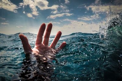 غرق شدن مرد 37 ساله در استخر باغی در کبودرآهنگ