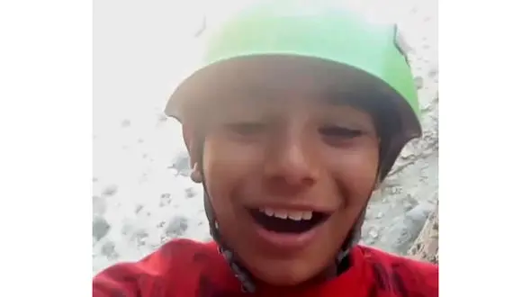 فیلم جدید از نوجوان دکل‌نورد/ این پسر صخره نورد شد!