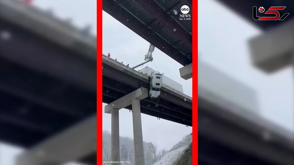 فیلم عملیات نفس‌گیر امدادگران روی پل بزرگراه