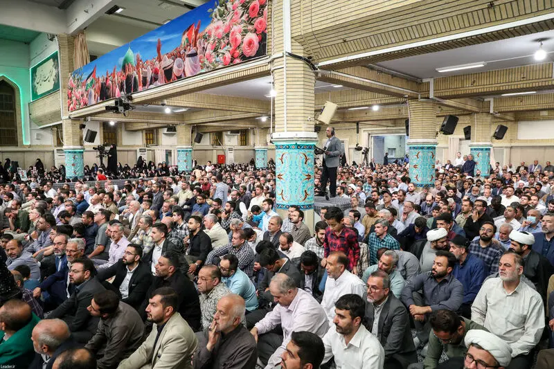 گرامیداشت عید میلاد پیامبر اکرم (ص) و امام صادق (ع) در حسینیه امام خمینی(ره) 