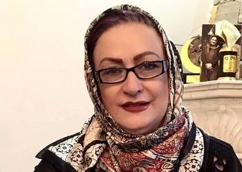 فیلمی از متلک های سنگین مریم امیرجلالی در شام ایرانی برای خانم بازیگران /  چقدر رک و پوست کنده ...
