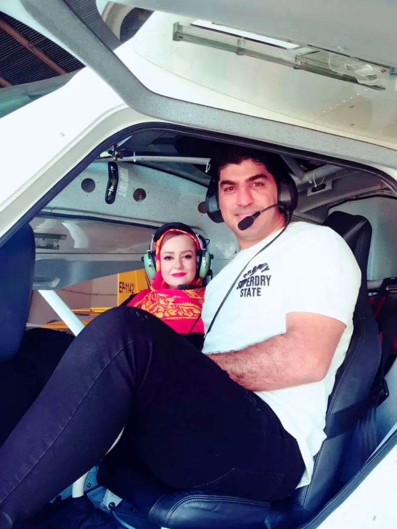 فوتبالیست سرشناس خلبان پرواز نعیمه نظام‌دوست! +عکس