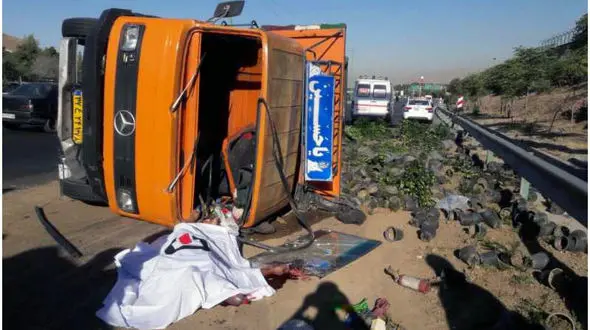 عکس جنازه مرد تهرانی در اتوبان یاسینی + جزئیات