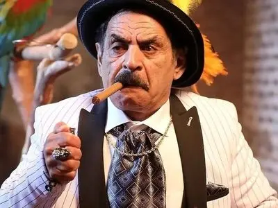 فیلم/ یادی کنیم از آقا رشید و شوخی با شیر مادر/ واااای  واکنش امین زندگانی از خنده بدتر بود که