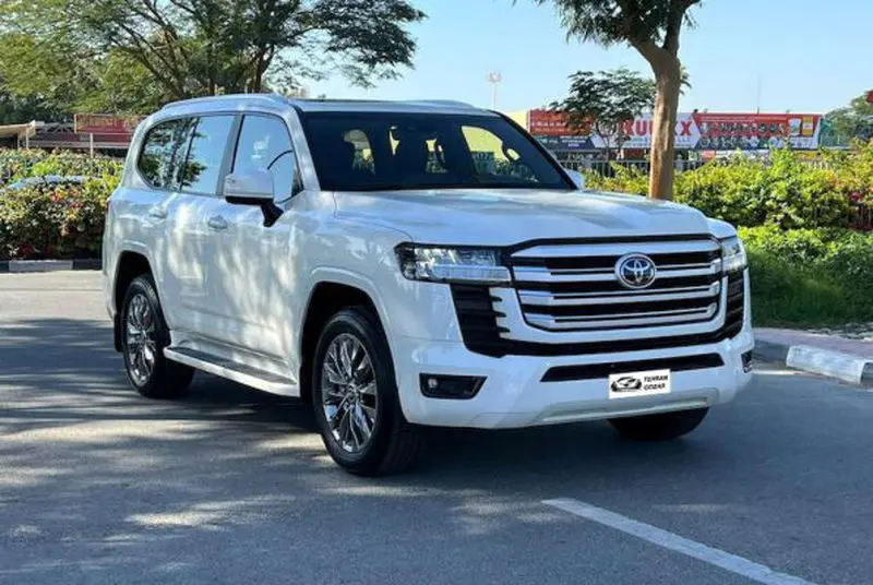 تویوتا لندکروزر