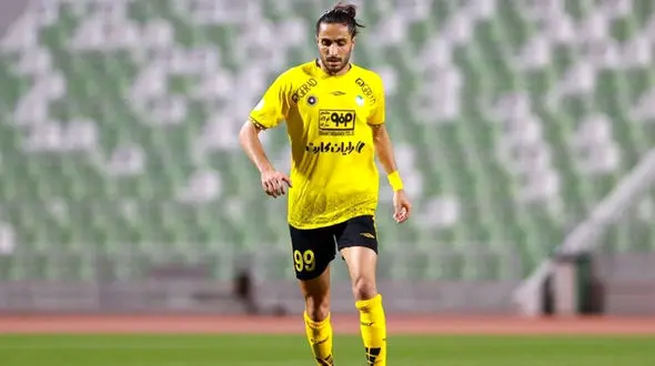 راز شعار هواداران استقلال علیه سیاوش یزدانی / مجازات کم کاری!