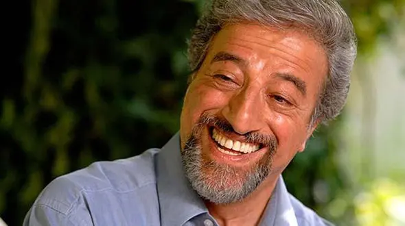 علیرضا خمسه از راز سریال نیسان آبی پرده برداشت ! / نویسنده کتاب خمسه به روایت خمسه کیست؟!