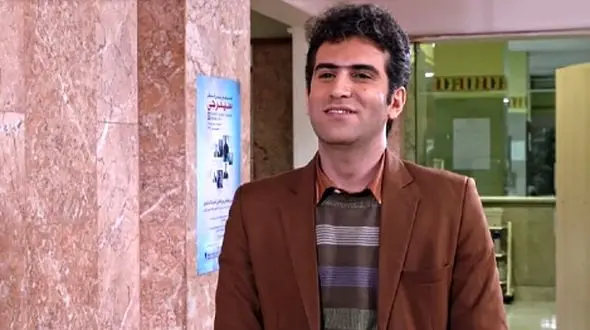 (فیلم) این سکانس هیچ وقت قدیمی نمی‌شه : جوک تعریف کردن حبیب، شخصیت محبوب سریال لیسانسه‌ها تو مراسم خواستگاری