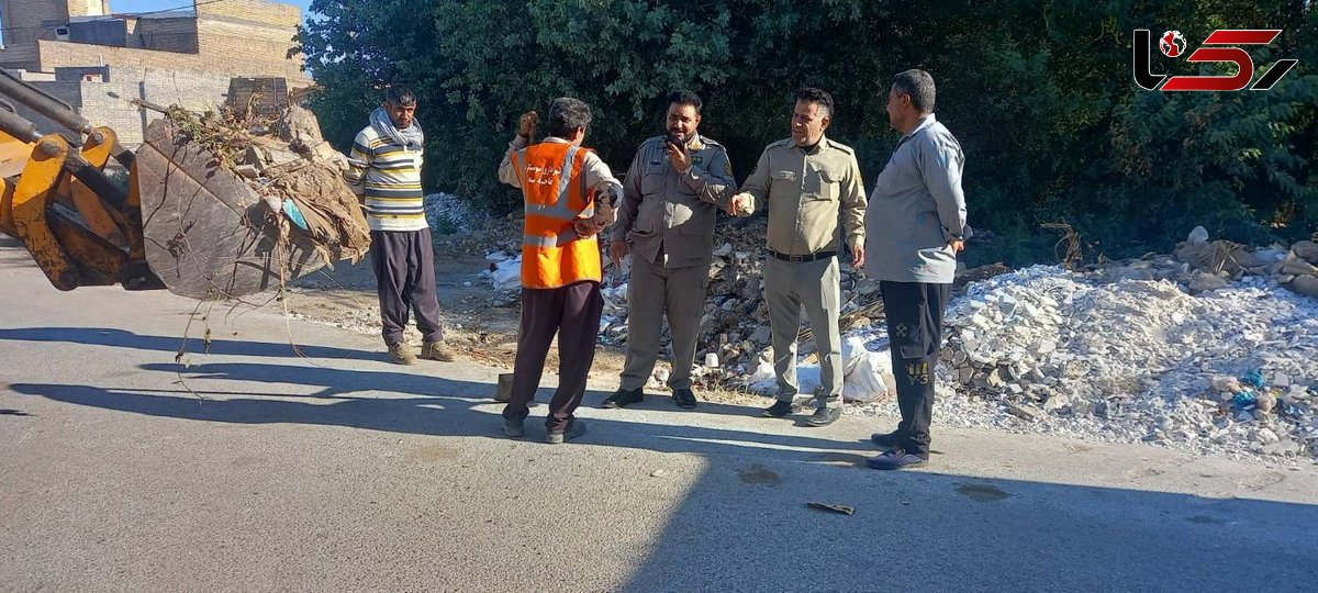 استقبال از هفته محیط زیست با شرکت در پاکسازی مناطق شهری