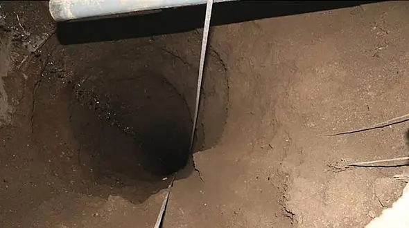 چاه قدیمی مرد تهرانی را بلعید + عکس