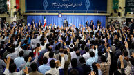 رهبرانقلاب: این ترقه‌بازی‌ها تأثیری در اراده ملت ایران ندارد