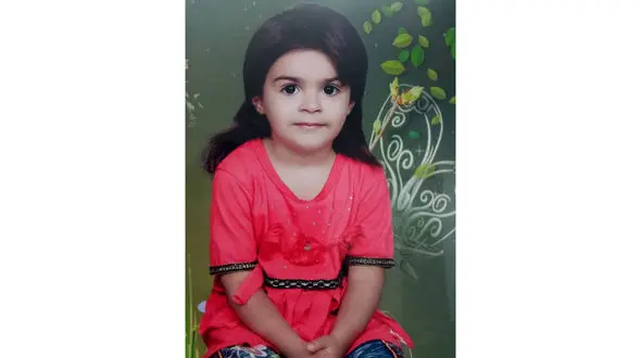 مادر کنار جسد آیسای 5 ساله خوابیده بود / دخترکشی توسط مادر مطلقه + عکس