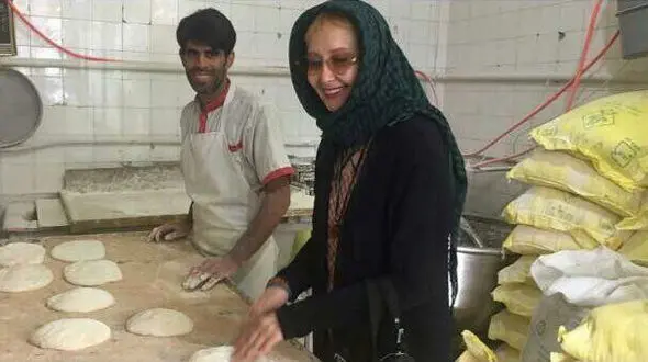 بازیگر زن نانوا شد + عکس
