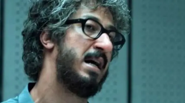 سکانس خنده دار بهرام افشاری (بهتاشِ پایتخت) در فیلم مرد عینکی ؛ من چقدر بی ناموس بوده ام ...