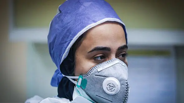 مطالبات کادر درمان در محاصره بدهی‌ های بیمه ای / فوریت تسویه بدهی حدود 110همتی شرکت های بیمه گر به‌ وزارت بهداشت در شرایط بحرانی