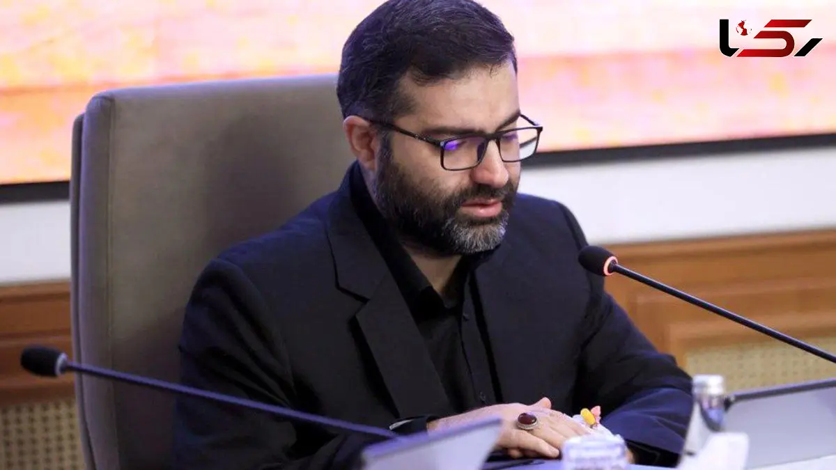 حضور سقاب اصفهانی در جلسه هیات دولت + عکس