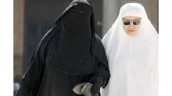 شکوه آیین‌ها در کامرون 