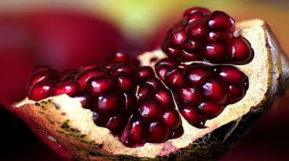 چاق ها  انار نخورند!