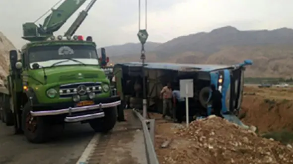 سرعت زیاد توریست های آلمانی را در شیراز له و لورده کرد+ عکس