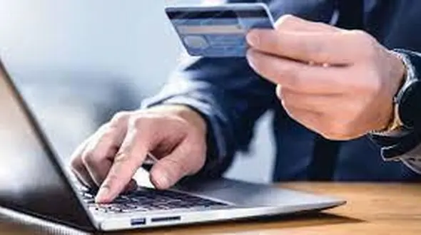 شگرد جالب شیاد حرفه ای برای خالی کردن حساب بانکی طعمه هایش