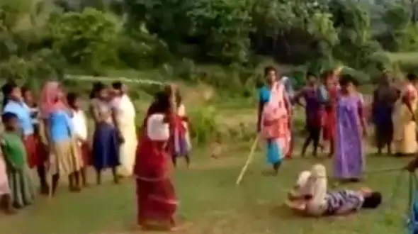 مجازات شدید مرد شیطان صفت توسط زنان در ملاء عام + فیلم و عکس