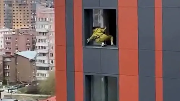 از نجات یافتن جت تا خطرناک ترین روش برای شیشه پاک کردن