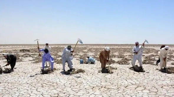 موج مهاجرت در سه استان خوزستان، لرستان و کرمانشاه/ کم توجهی ویران کننده مسئولان به بحرانی جدی