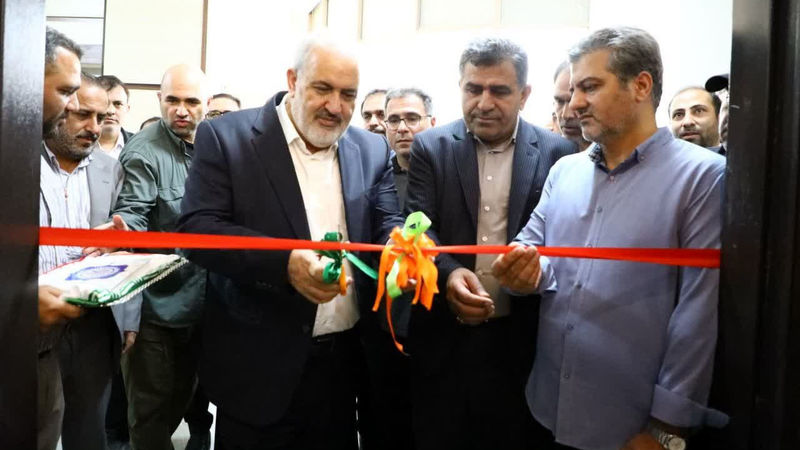 وزیر نیرو در مراسم بهره‌برداری طرح بزرگ توسعه نیروگاه نکا با حضور وبیناری رئیس‌جمهور