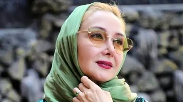 زیبایی کتایون ریاحی سر سفره هفت سین امسال خانه اش + جدیدترین عکس خانم بازیگر