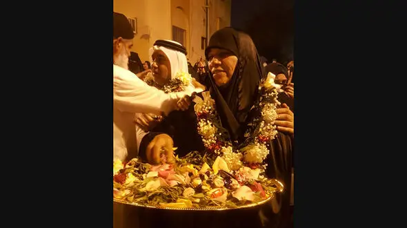 مادر احمد پس از اعدام فرزندش شیرینی پخش کرد! +عکس